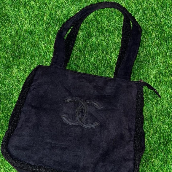 CHANEL Handbags - Vintage CHANEL Black Suede Tote with Interlocking CC Emblem